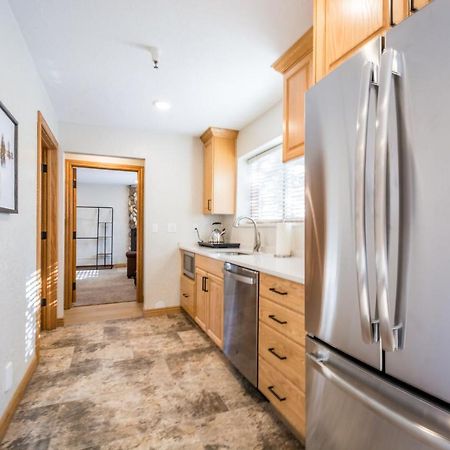 Powder Hound 1 Bedroom Brighton Chalet Bagian luar foto