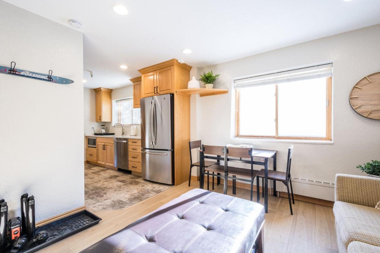 Powder Hound 1 Bedroom Brighton Chalet Bagian luar foto